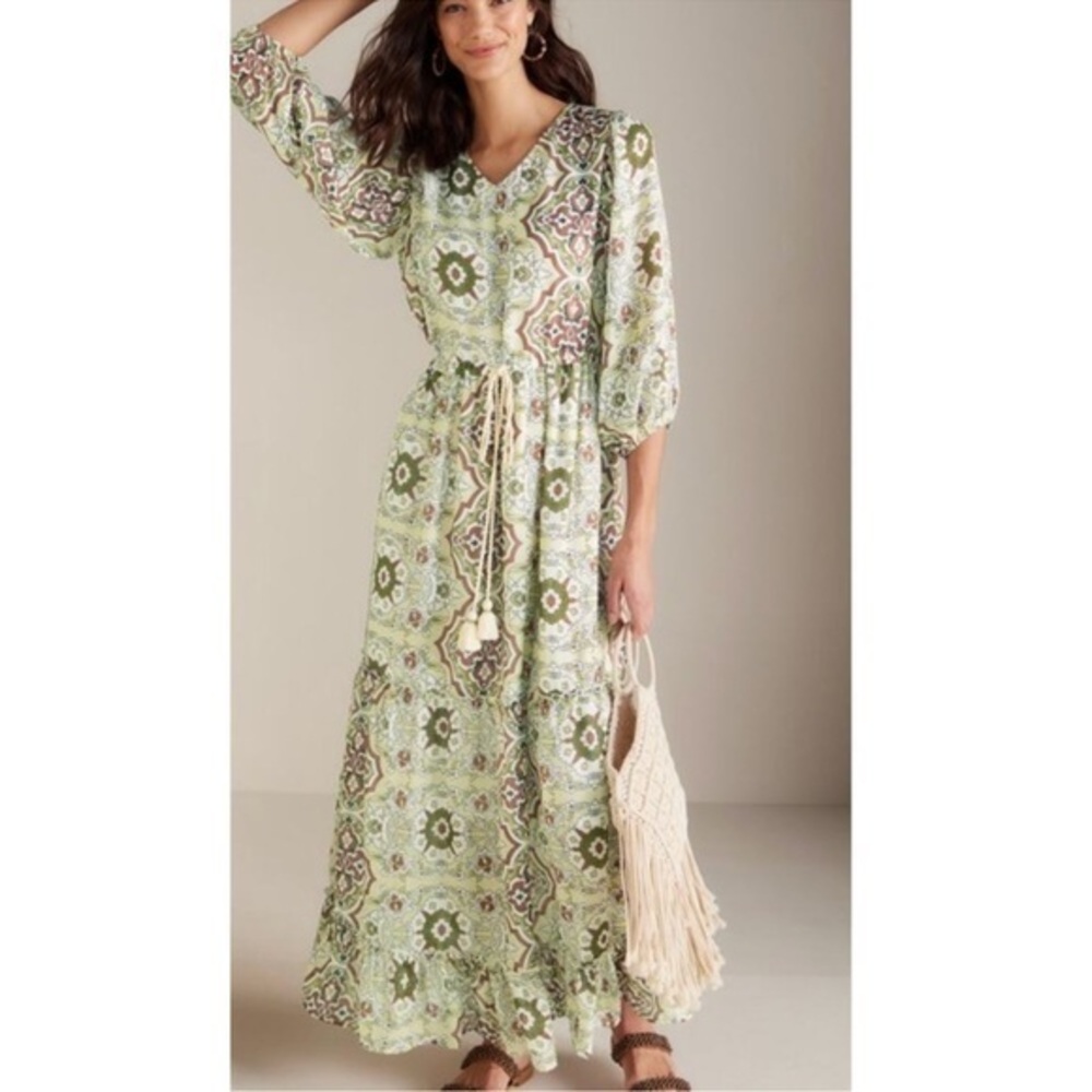 Soft Surroundings Zia Maxi‎ Dress Womens XS
Balloon Sleeve Medallion Tassel